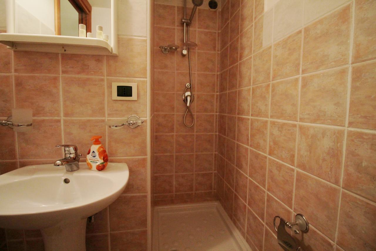 Monteverde Bright Apartment With Garage Rome Buitenkant foto