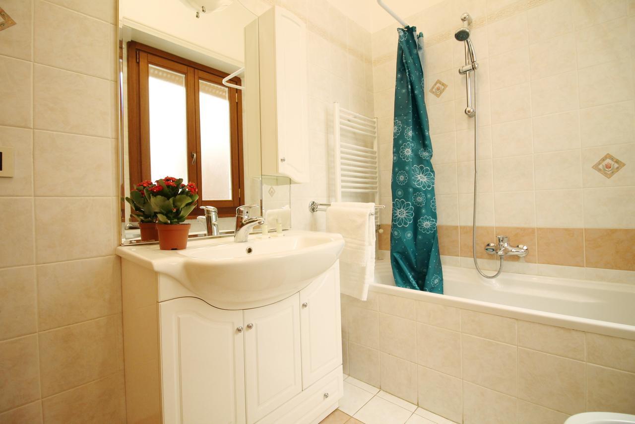 Monteverde Bright Apartment With Garage Rome Buitenkant foto