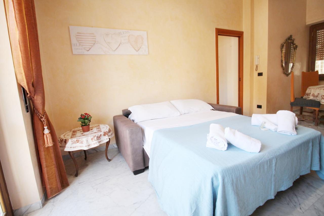 Monteverde Bright Apartment With Garage Rome Buitenkant foto
