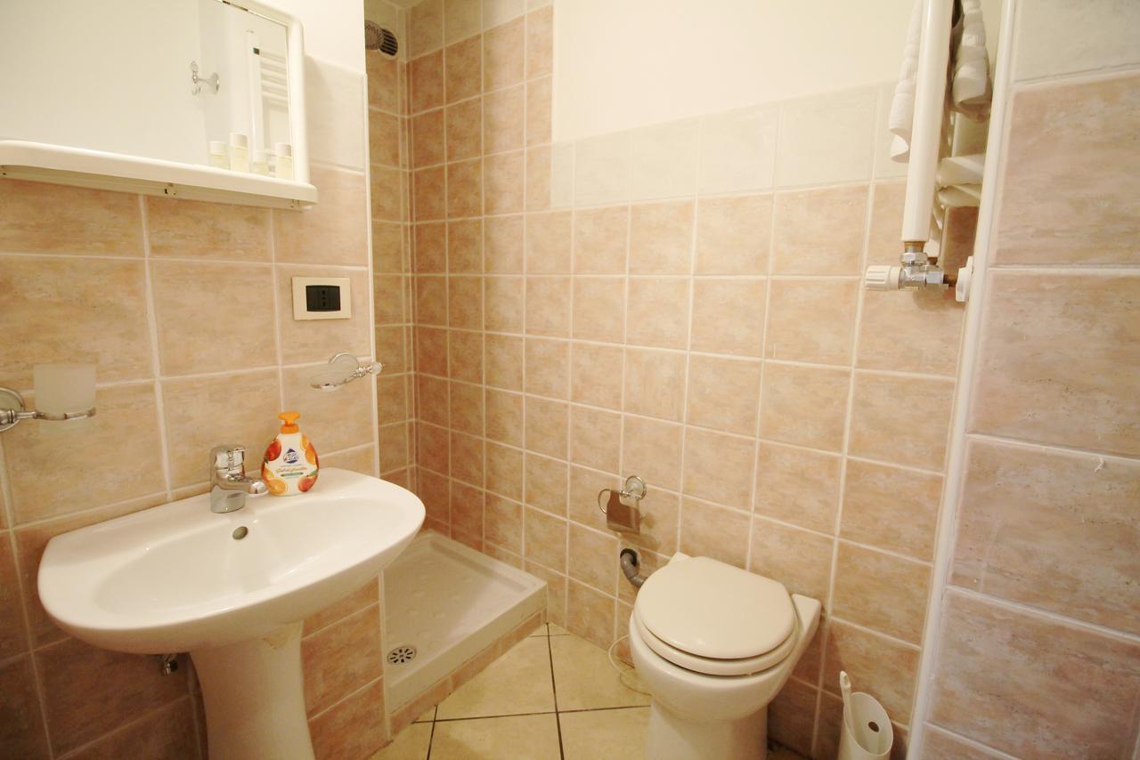 Monteverde Bright Apartment With Garage Rome Buitenkant foto